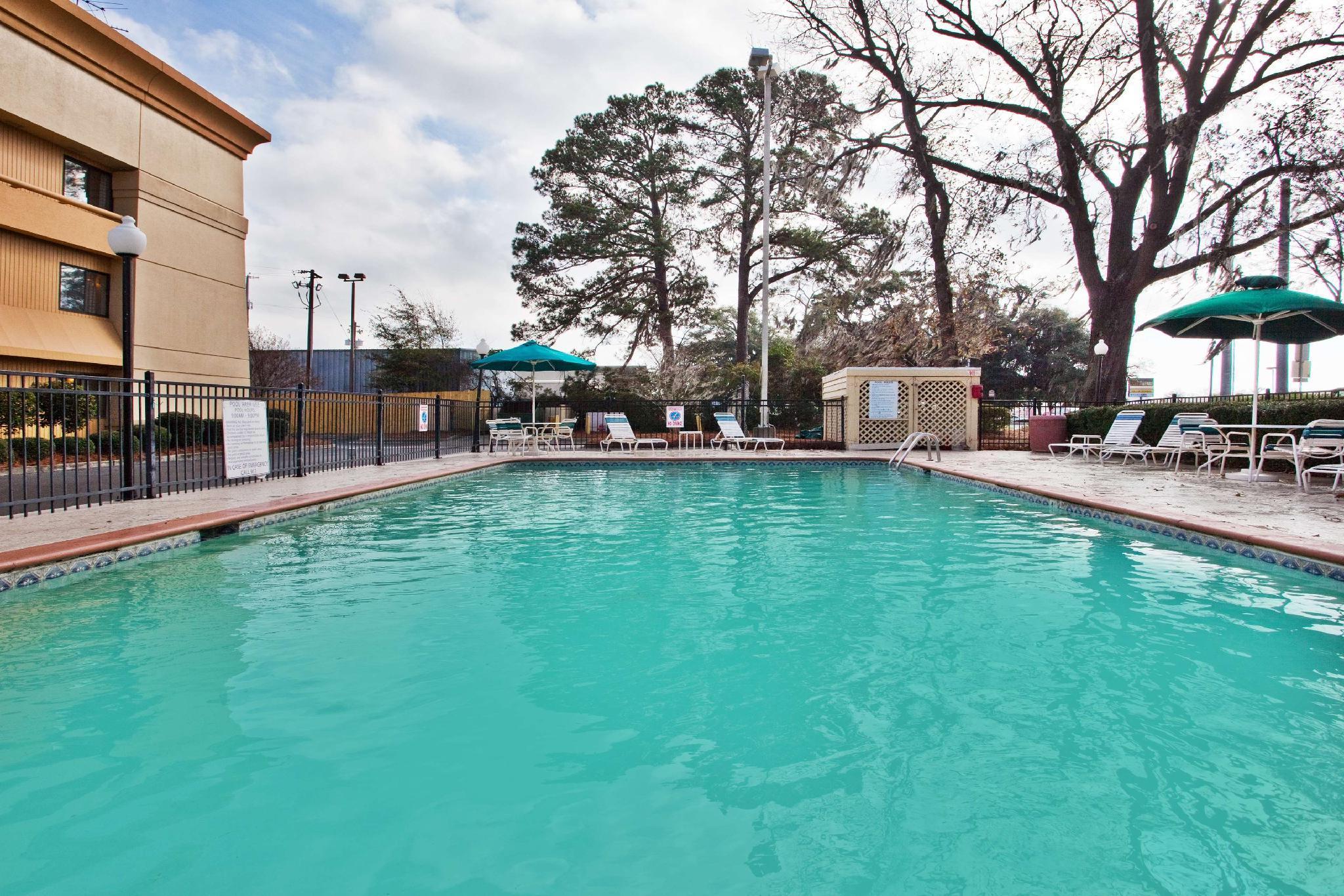 Spark By Hilton Savannah Midtown Luaran gambar
