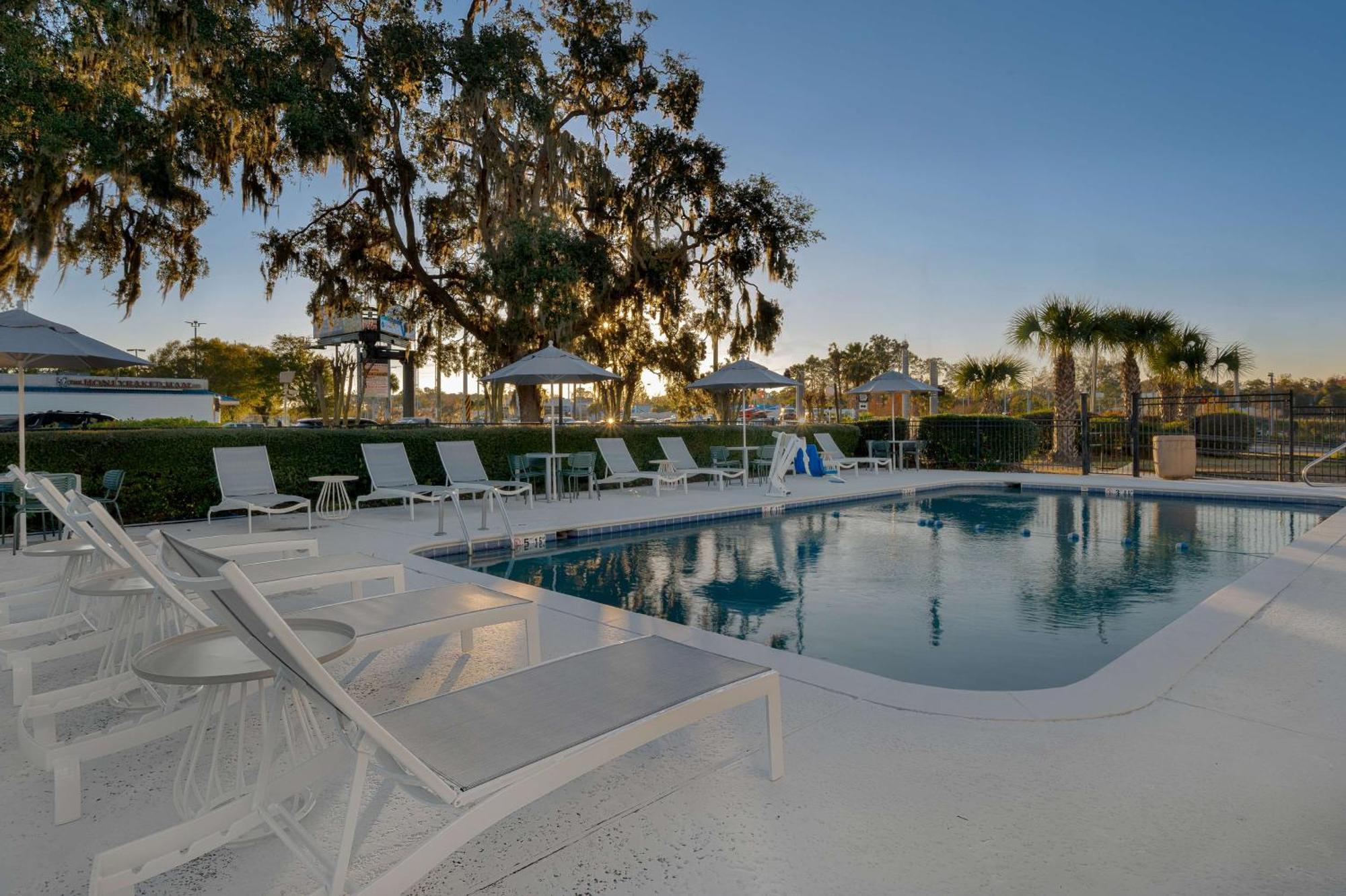 Spark By Hilton Savannah Midtown Luaran gambar