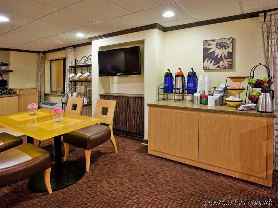 Spark By Hilton Savannah Midtown Luaran gambar